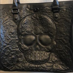 Lounge Fly Large Tote Bag